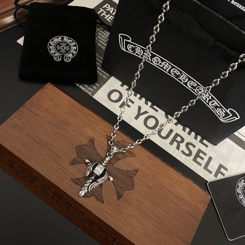 Ch**me He**ts necklaces
